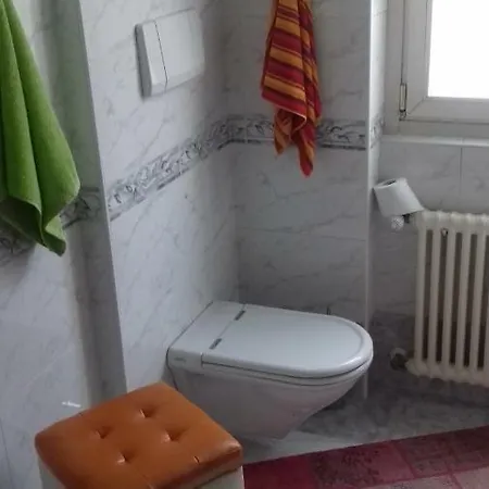 Homestay Residenz Apollo